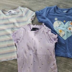 4/25 $ 🌍 Pack of 3 Kids Shirts - Multicolor